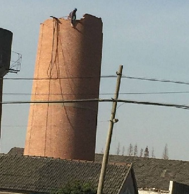 烟囱拆除施工采取先进的施工工艺