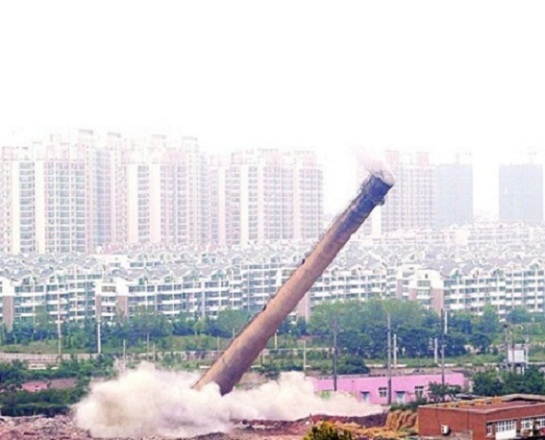 水泥烟筒整体拆除  定向拆除