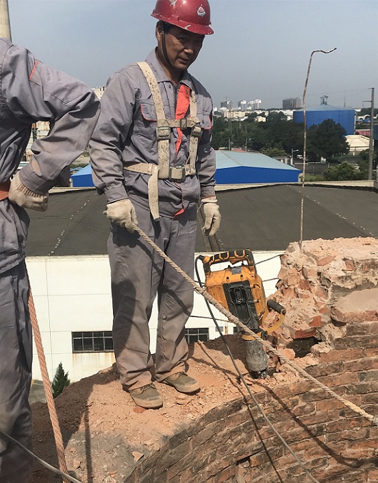 烟囱拆除方法与操作事项