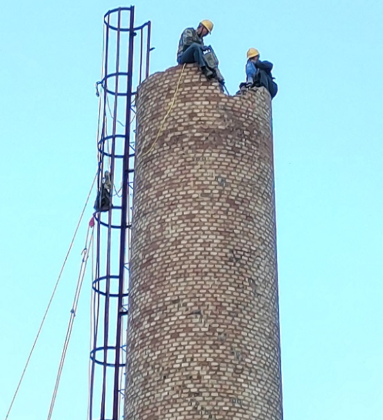 拆烟囱公司废弃烟囱拆除 危旧烟囱拆除