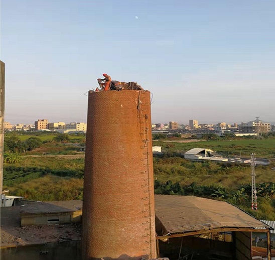 拆除烟囱公司废弃烟筒定向拆除安全快捷