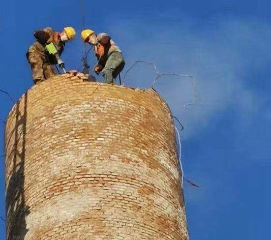 烟囱拆除公司：安全实施拆除的秘诀！