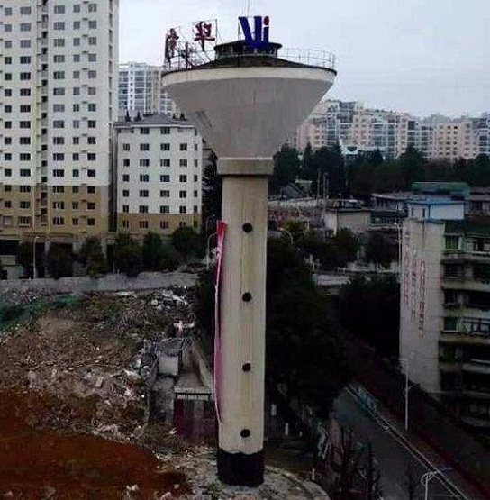 水塔拆除公司：具备丰富的实践经验和专业技能