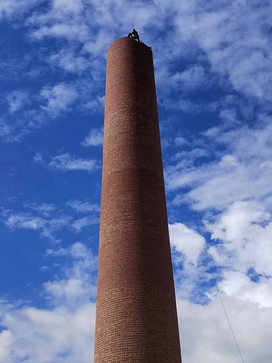 合山烟囱拆除公司:专业方案助力安全拆除