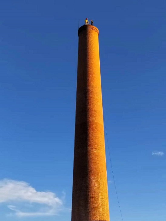 烟囱拆除公司:安全拆除,优质环保服务！