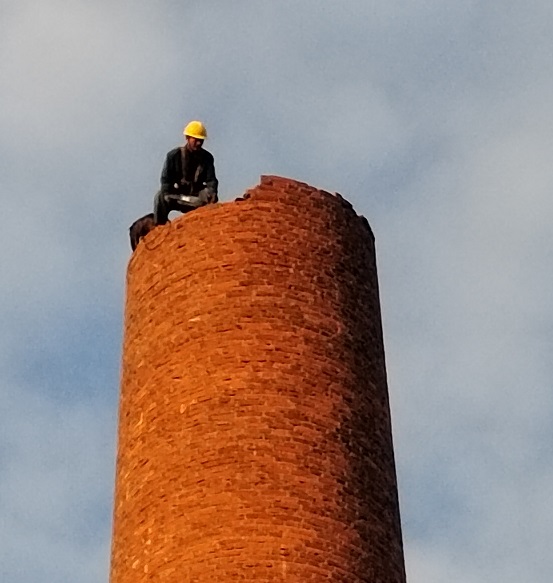 乐清烟囱拆除公司:专业为何能确保安全拆除